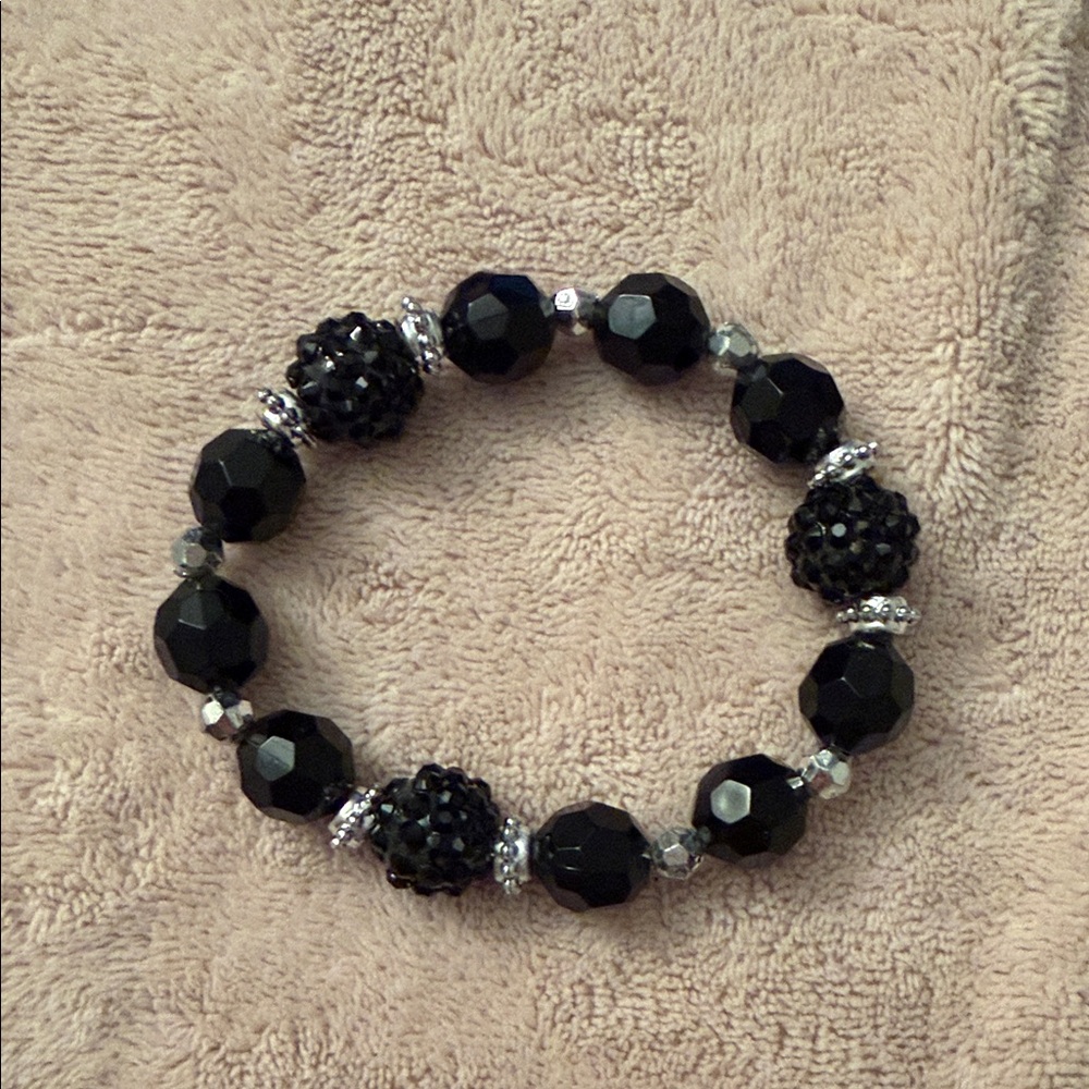 Black beaded bracelet